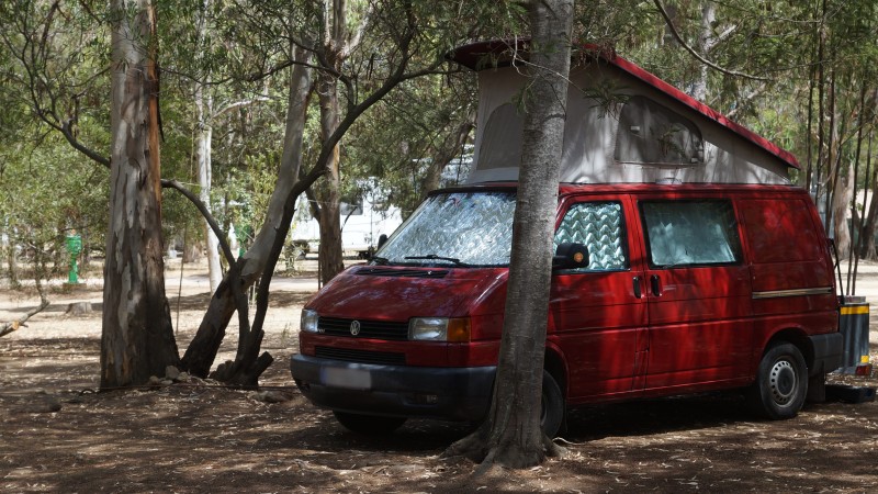 Piazzola per furgoni/caravan/CC prenotabile