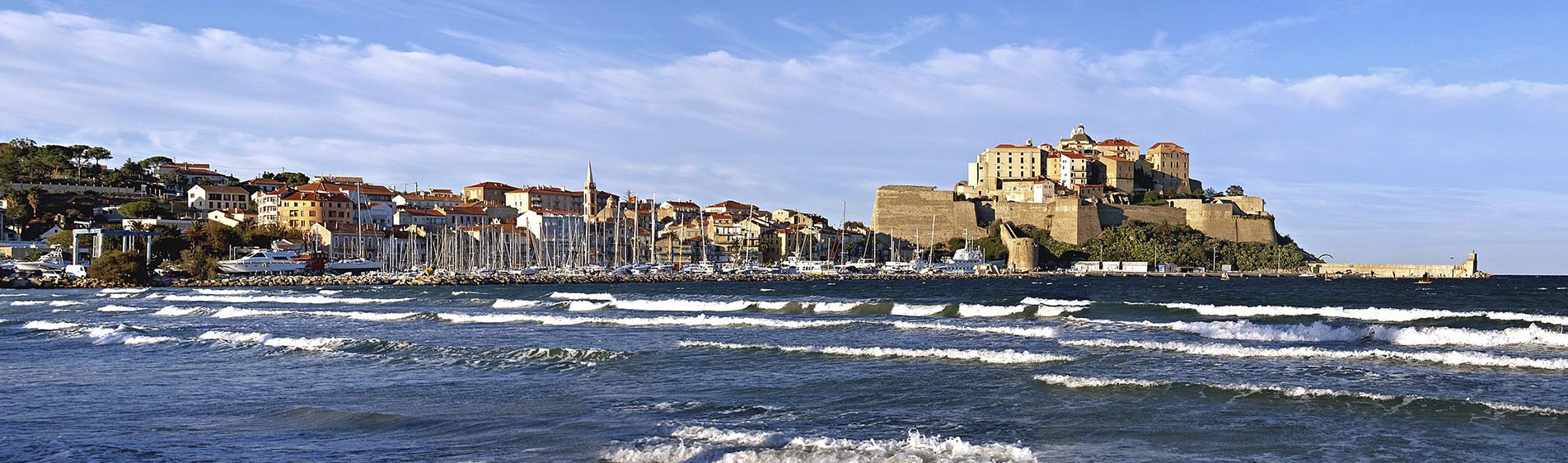 visiter-calvi-en-bateau