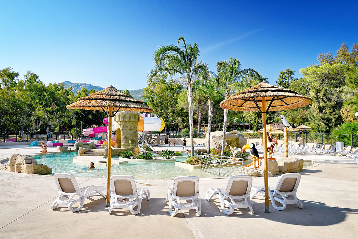 camping-piscine-calvi